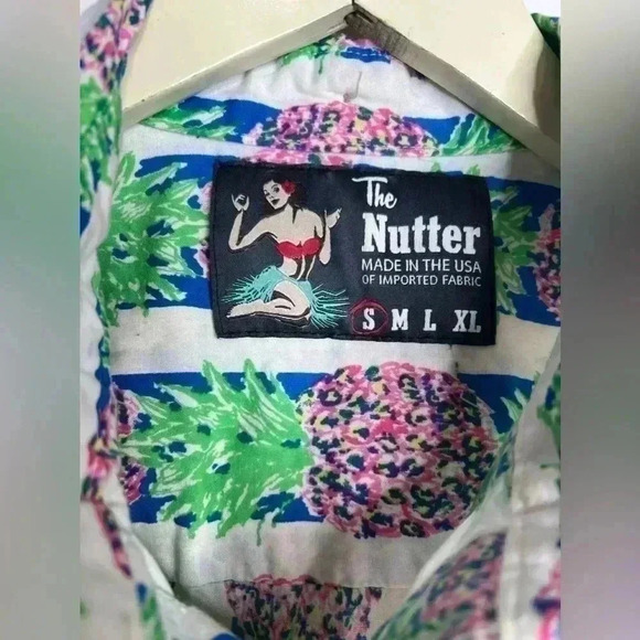 Chubbies The Nutter Aloha Button Up Shirt Size Small - Picture 5 of 7